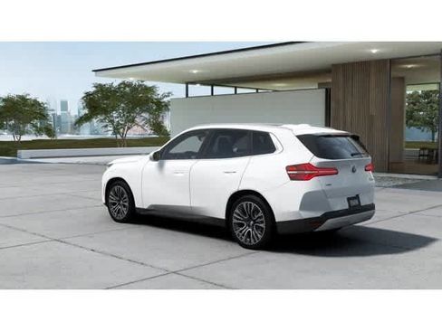 Used 2026 BMW X3 xDrive30i w/ Convenience Package AWD/4WD image 2