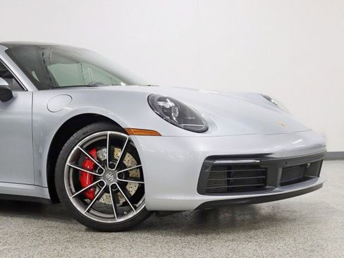 Used 2020 Porsche 911 Carrera 4S image 2