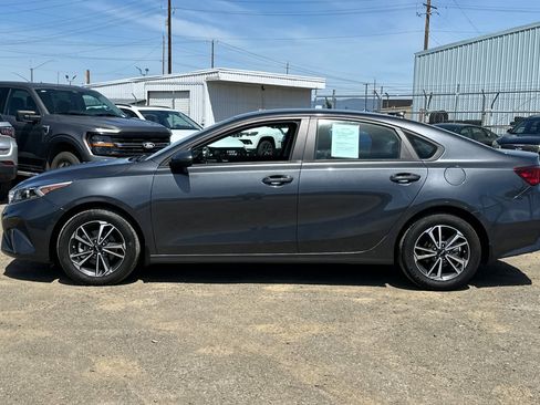 Used 2024 Kia Forte LXS FWD image 8