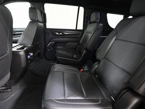 Used 2021 GMC Yukon XL Denali AWD/4WD image 9