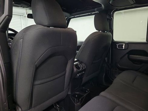 Used 2021 Jeep Wrangler Unlimited Sport AWD/4WD image 12