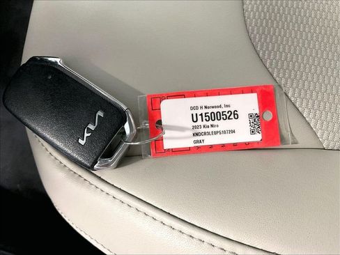 Used 2023 Kia Niro EX FWD image 31