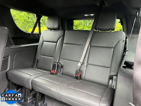 Used 2025 Chevrolet Suburban Z71 AWD/4WD image 12