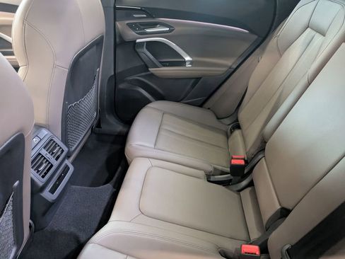 Used 2025 Audi Q5 Premium Plus w/ Premium Plus AWD/4WD image 29