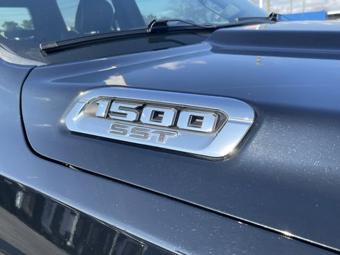 Used 2025 RAM 1500 Laramie image 2