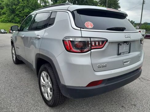 Used 2024 Jeep Compass Latitude AWD/4WD image 7