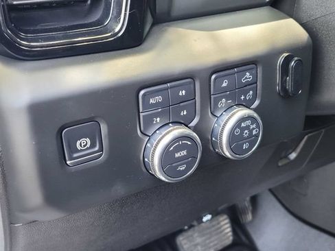 Used 2025 GMC Sierra 2500 AT4 AWD/4WD image 21
