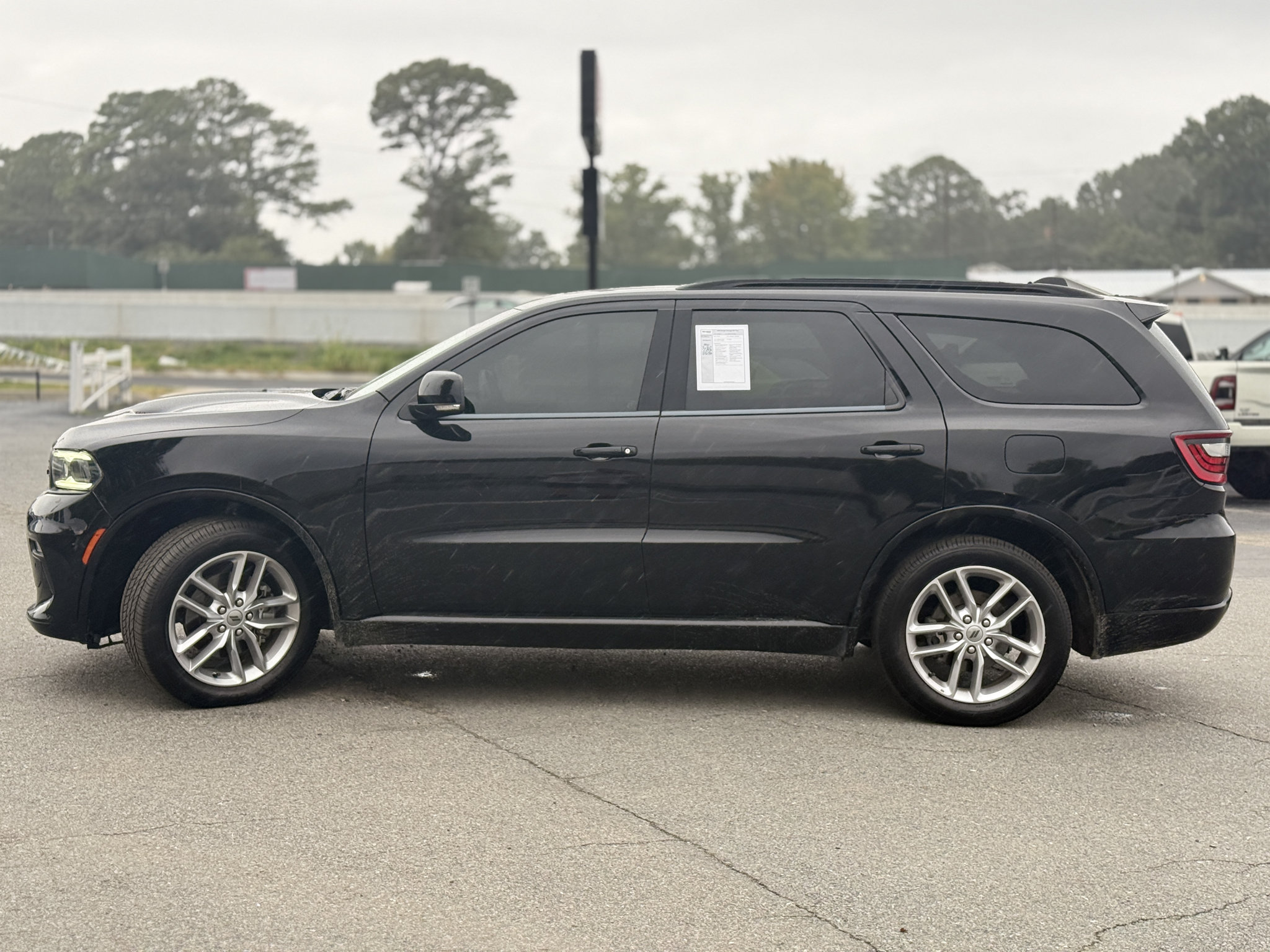 Used 2023 Dodge Durango R/T RWD image 4