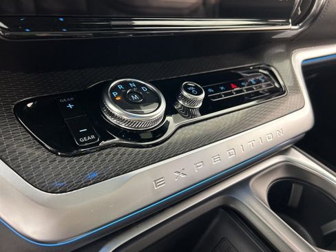 New 2025 Ford Expedition Max Platinum w/ Stealth Performance Package image 23