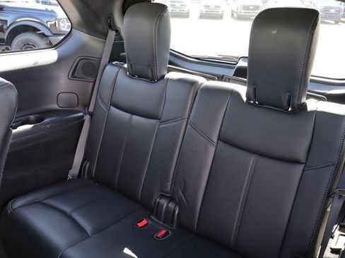 Used 2019 Nissan Pathfinder SL w/ SL Premium Package AWD/4WD image 17