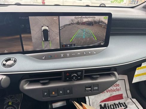 New 2026 Nissan Leaf Platinum+ w/ Cargo Package (Platinum+) FWD image 19