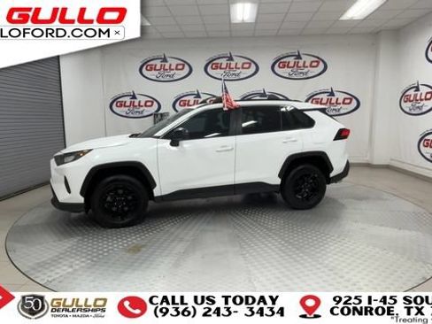 Used 2021 Toyota RAV4 LE AWD/4WD image 6