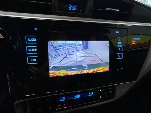 Used 2019 Toyota Corolla LE FWD image 19
