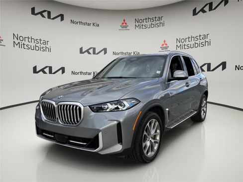 Used 2024 BMW X5 xDrive40i w/ Premium Package image 1