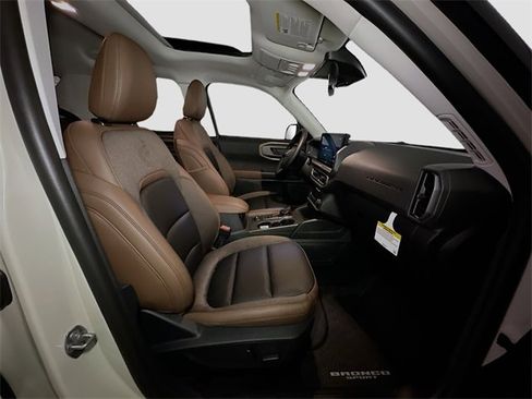 New 2025 Ford Bronco Sport Outer Banks w/ Outer Banks Tech Package+ image 32