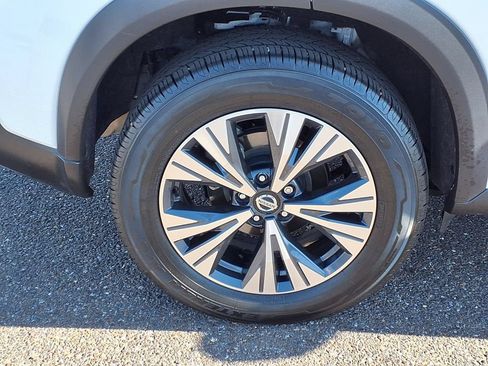 Used 2021 Nissan Rogue SV FWD image 10