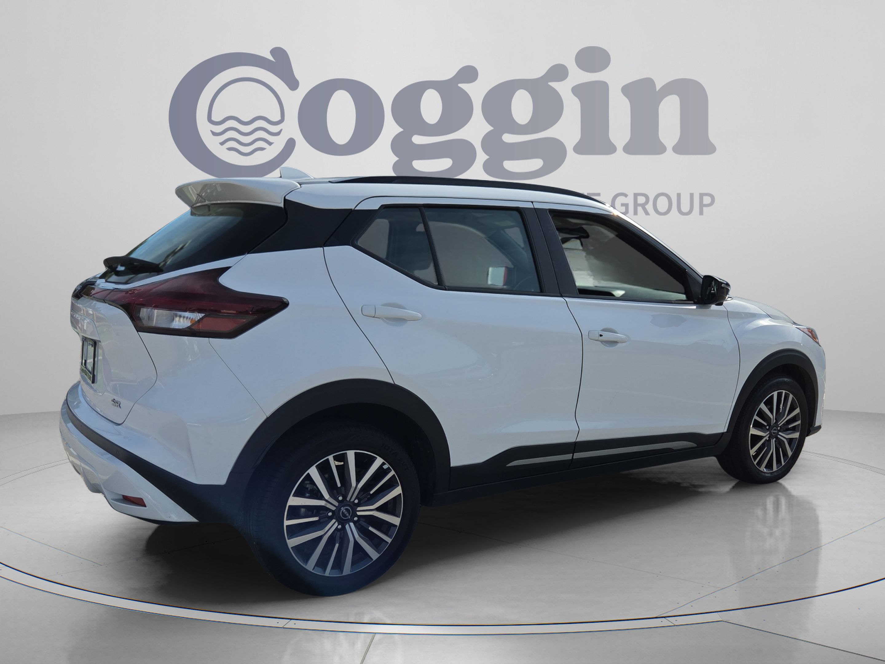 Used 2024 Nissan Kicks SR FWD image 5