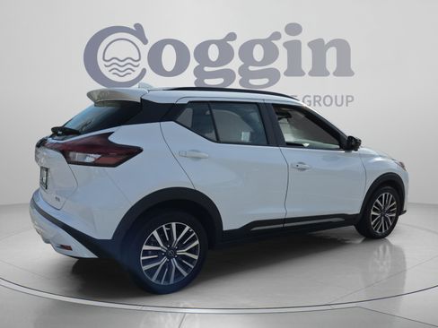Used 2024 Nissan Kicks SR FWD image 5