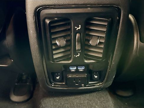 Used 2020 Dodge Durango GT AWD/4WD image 25