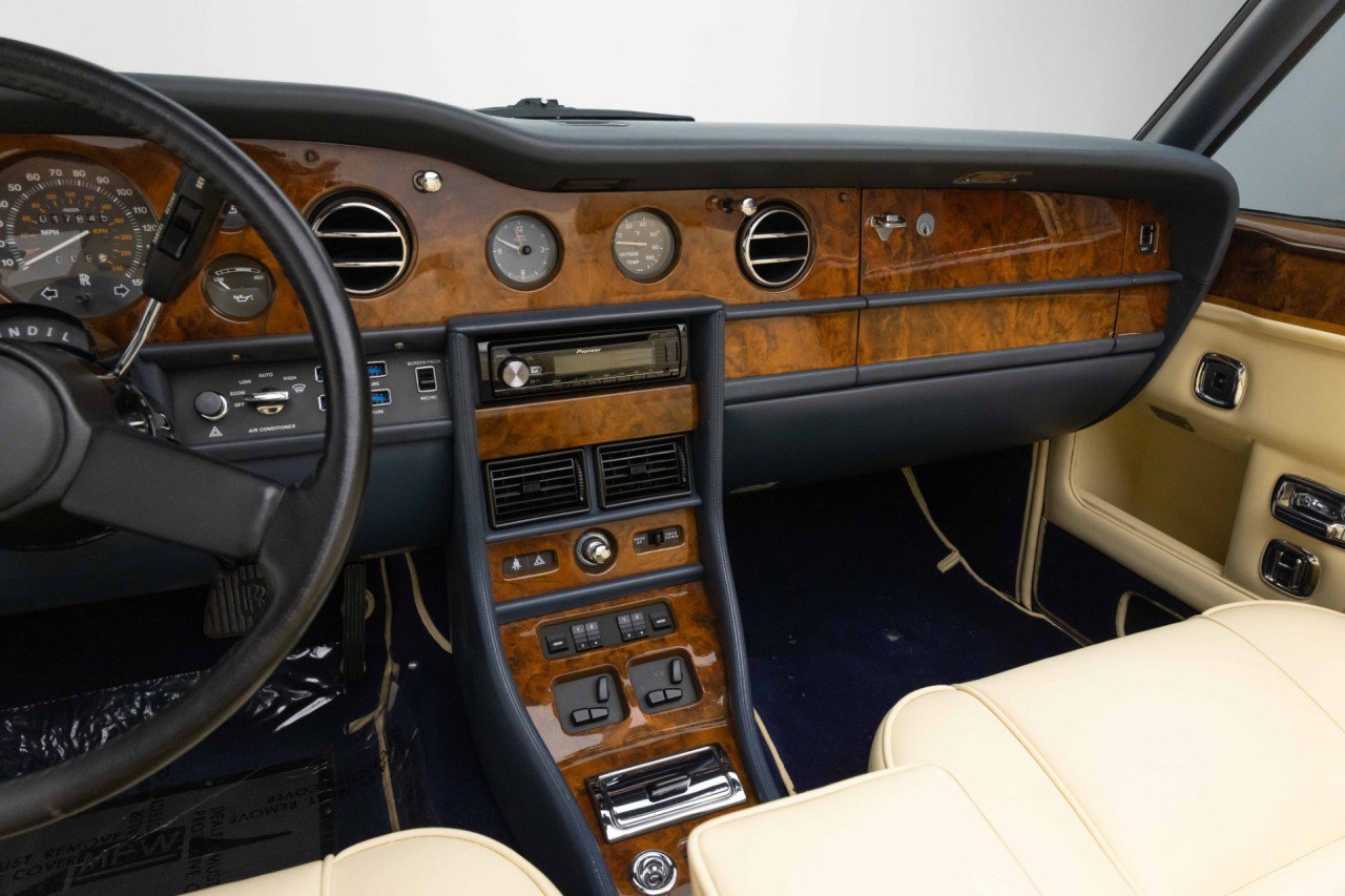 Used 1989 Rolls-Royce Corniche II RWD image 12