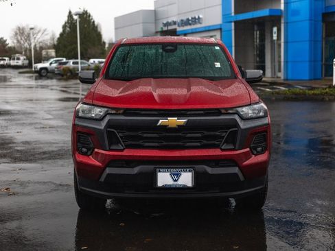 Used 2024 Chevrolet Colorado LT w/ LT Convenience Package image 24