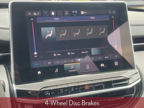 Used 2023 Jeep Compass Limited image 28