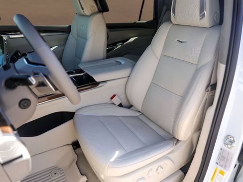 Certified 2026 Cadillac Escalade Platinum Luxury w/ LPO, Floor Liner Package image 7