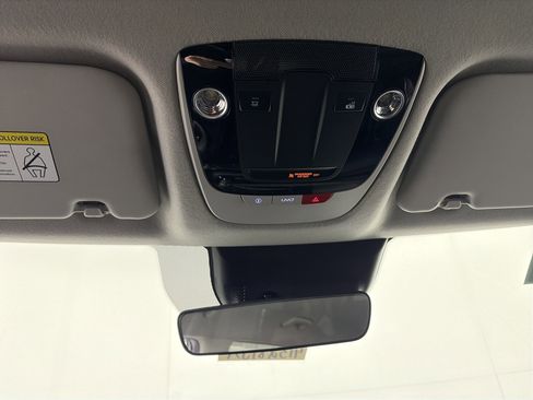 Used 2023 Kia Seltos S w/ Navigation Package image 32