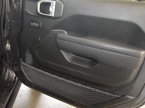 Used 2025 Jeep Wrangler Unlimited Sport S 4xe image 12