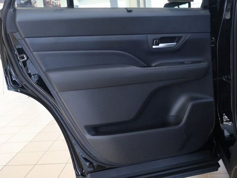 Used 2026 Toyota Grand Highlander AWD Hybrid image 14
