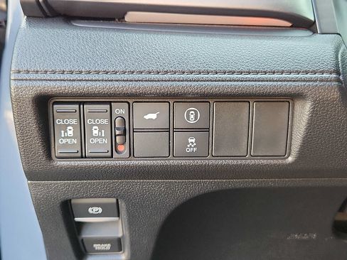 Certified 2023 Honda Odyssey Sport image 22