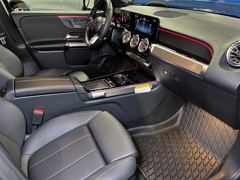 Certified 2025 Mercedes-Benz GLB 250 4MATIC image 12