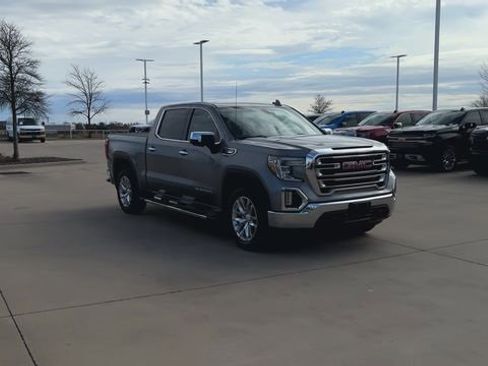 Used 2020 GMC Sierra 1500 SLT image 3