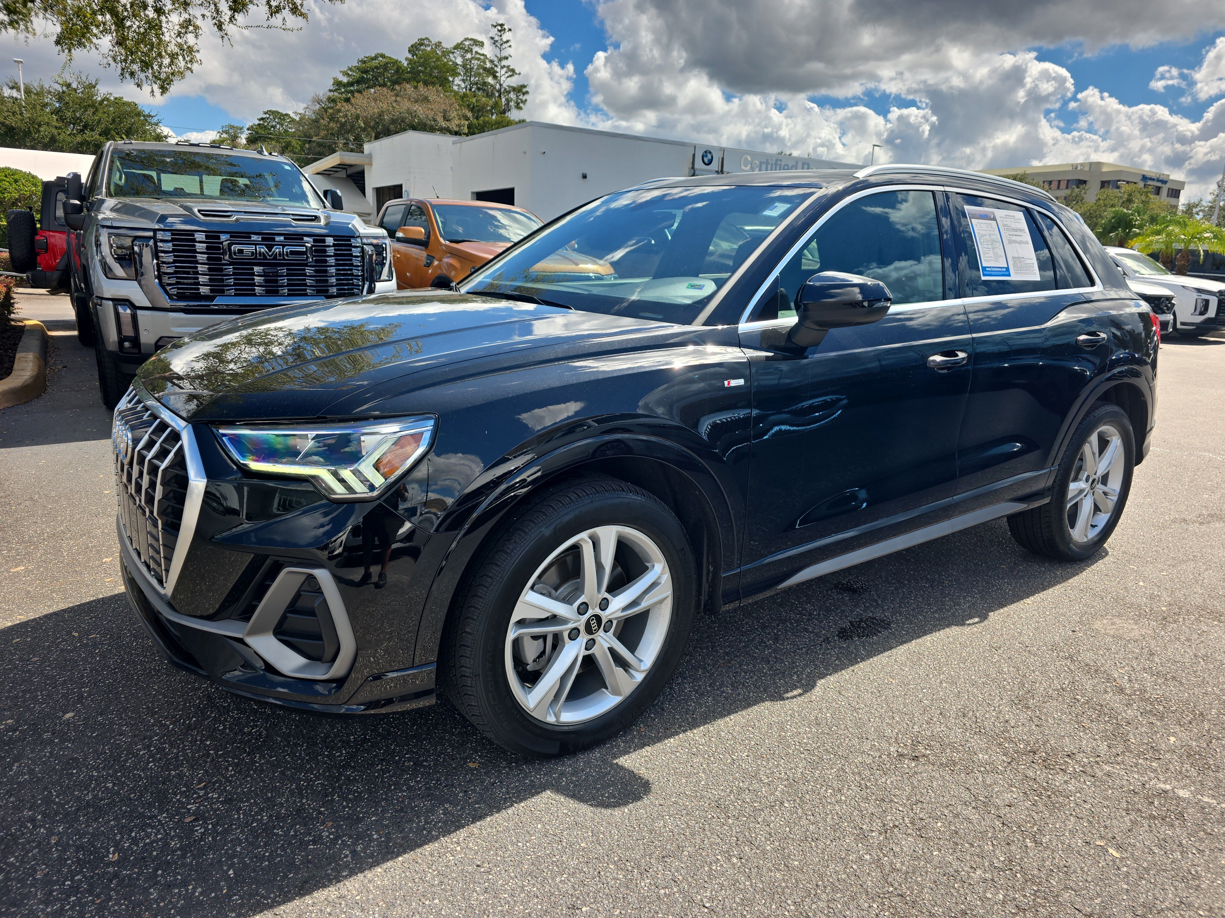 Used 2023 Audi Q3 2.0T Premium Plus w/ Premium Plus Package AWD/4WD image 5