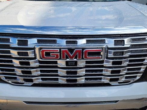 New 2026 GMC Terrain Denali image 10