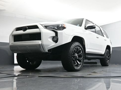 Used 2023 Toyota 4Runner TRD Off-Road Premium image 33