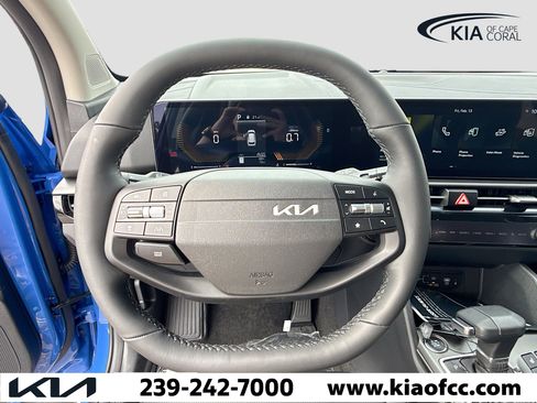 New 2026 Kia Sportage EX w/ EX Panorama Roof Package image 37