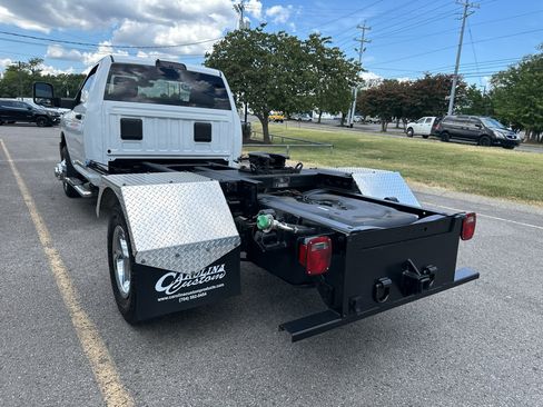 Used 2024 RAM 3500 Tradesman RWD image 5
