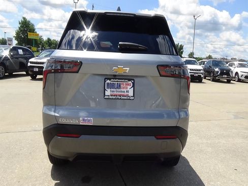 Used 2026 Chevrolet Equinox LT FWD image 7