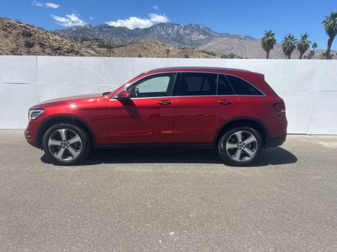 Used 2021 Mercedes-Benz GLC 300 image 8