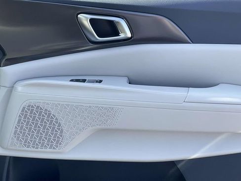 New 2026 Kia Carnival SX w/ SX Dark Edition Package image 12