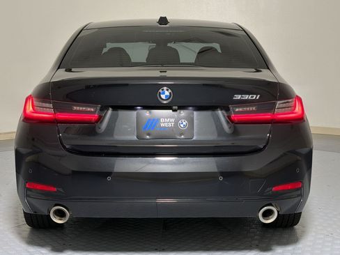 Used 2023 BMW 330i Sedan w/ Premium Package RWD image 9