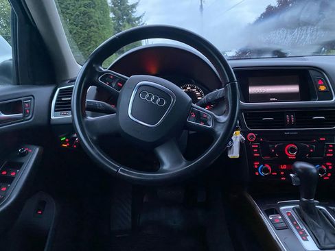 Used 2011 Audi Q5 2.0T Premium image 14