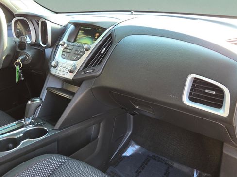 Used 2017 Chevrolet Equinox LS image 19