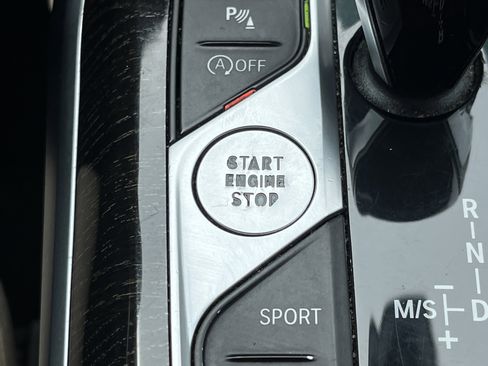 Used 2021 BMW 330i Sedan w/ Convenience Package image 10