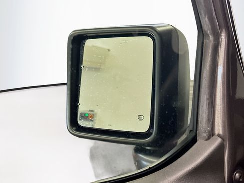 Used 2023 Jeep Wrangler Unlimited w/ 8.4" Radio Group AWD/4WD image 16