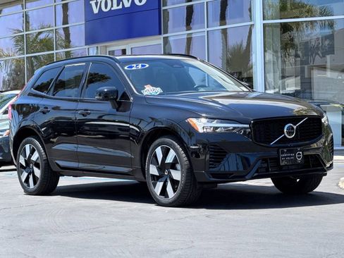 Certified 2024 Volvo XC60 T8 Plus w/ Protection Package Premier AWD/4WD image 7