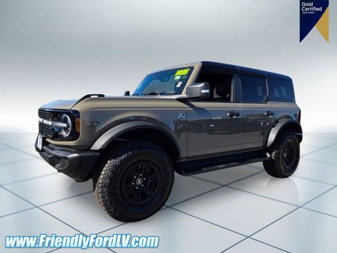 Certified 2025 Ford Bronco Outer Banks w/ Sasquatch Package AWD/4WD image 3