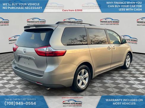 Used 2015 Toyota Sienna LE FWD image 4
