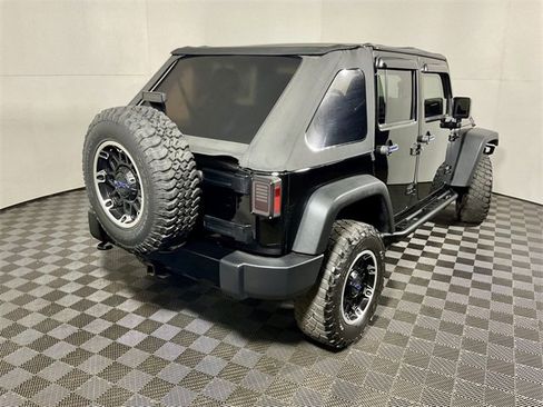 Used 2016 Jeep Wrangler Unlimited Sport image 14
